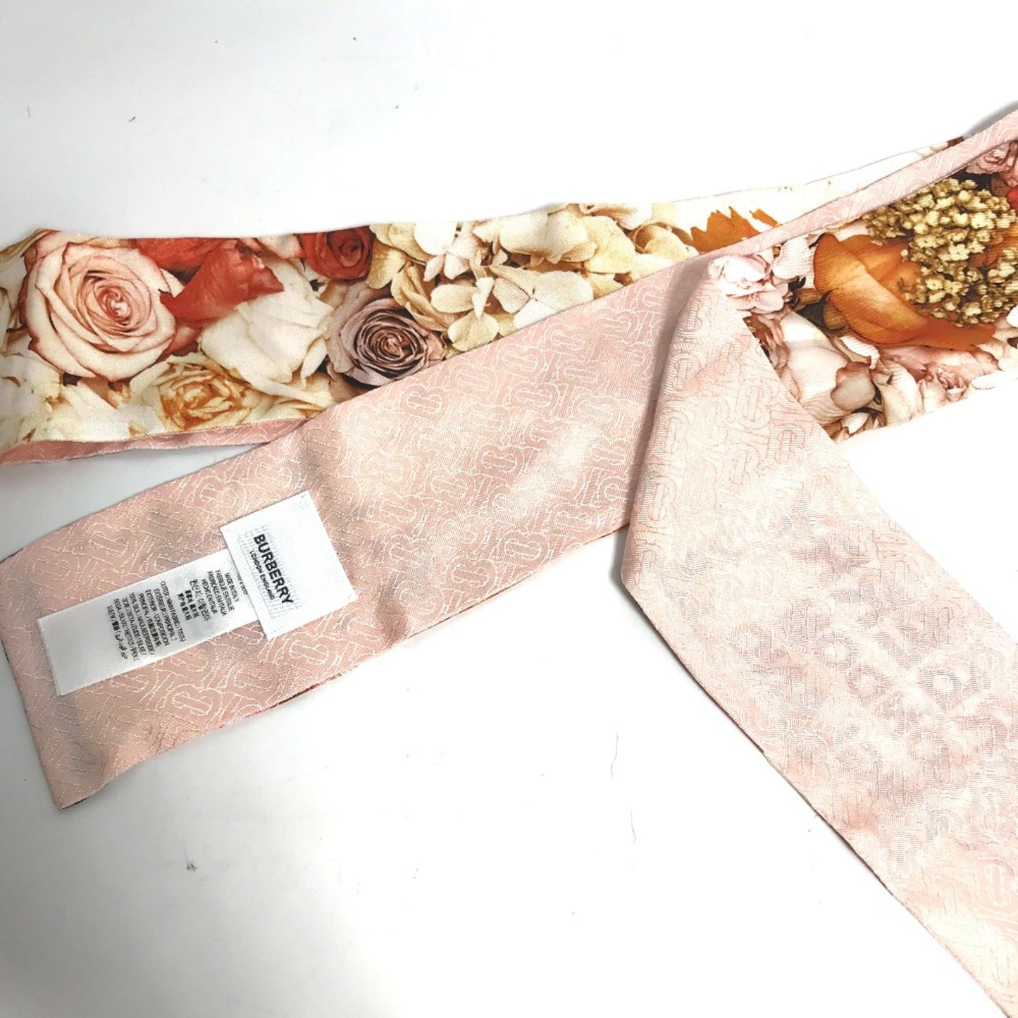 Burberry Cloth Scarf (Pre-Owned)