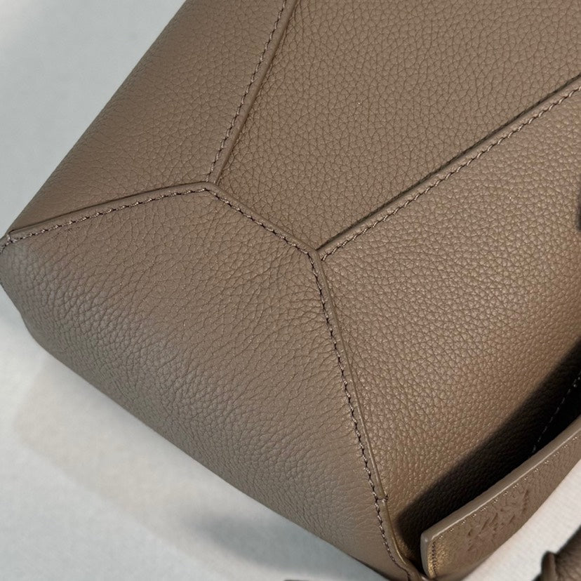 Zzle Edge Small Pebbled Leather Handbag