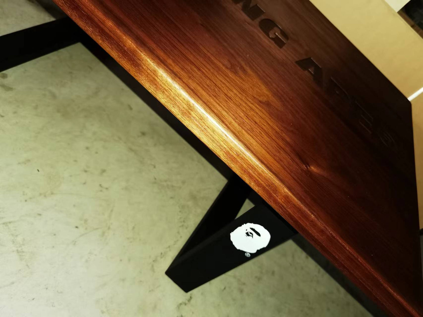 BAPE LOUNGE TABLE