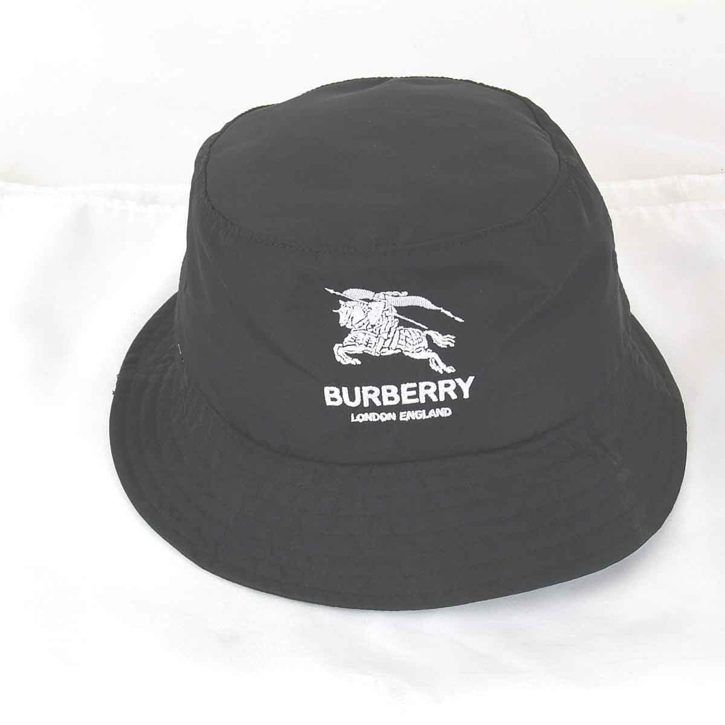 Burberry Nylon Bucket Hat (Pre-Owned)