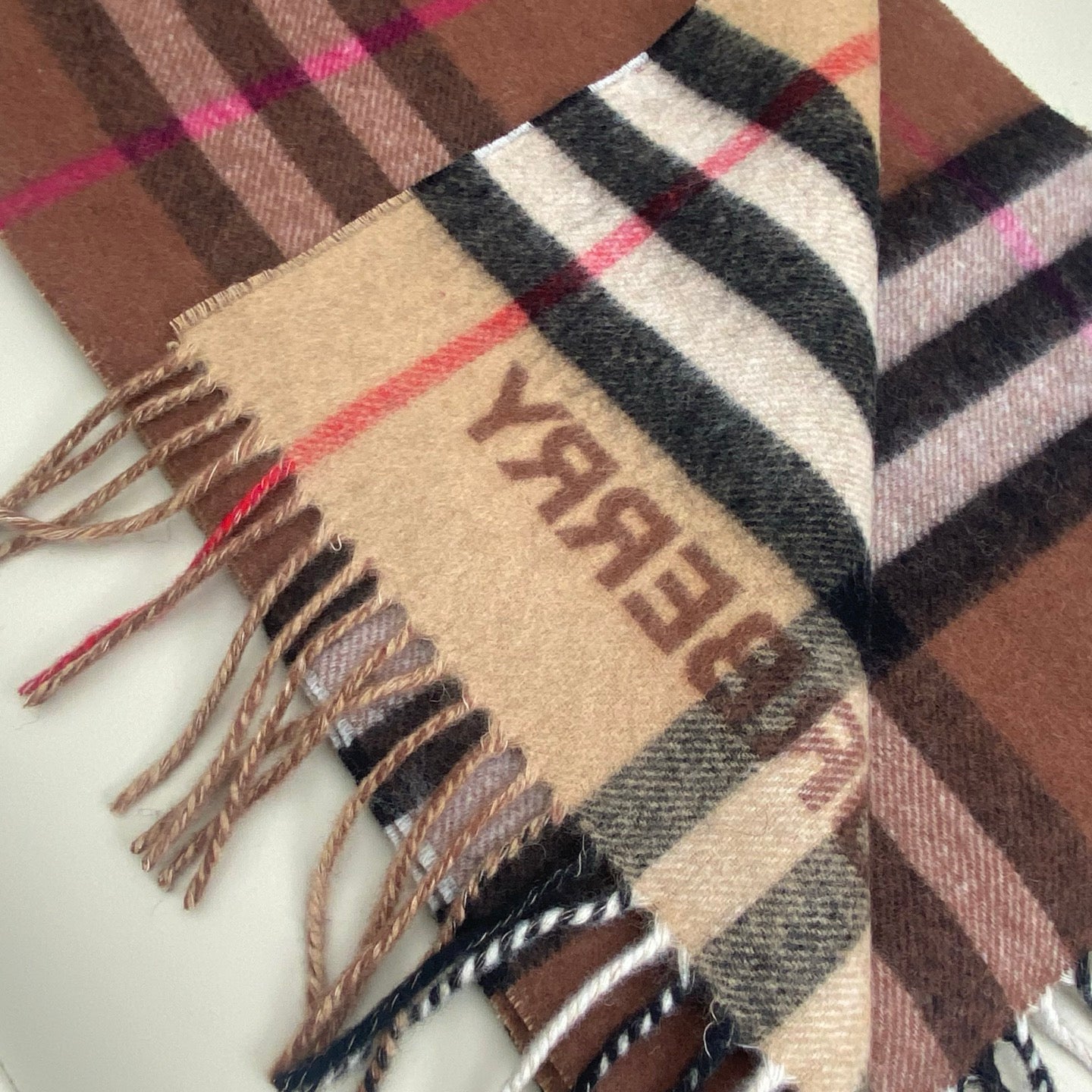 Burberry Classic Check 100% Cashmere Scarf – Unis