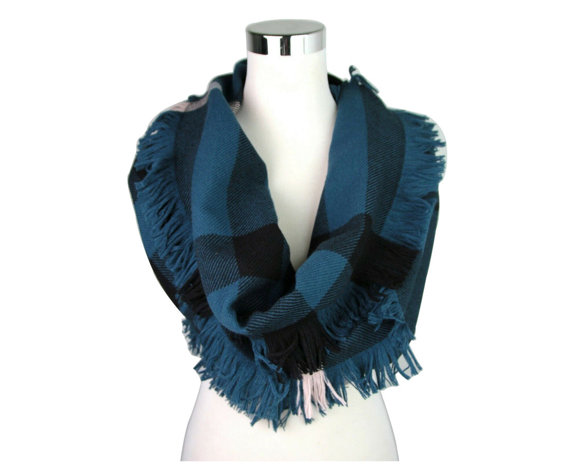 Burberry Women's  Wool Fashion Scarf With Fringe And pink Stripe