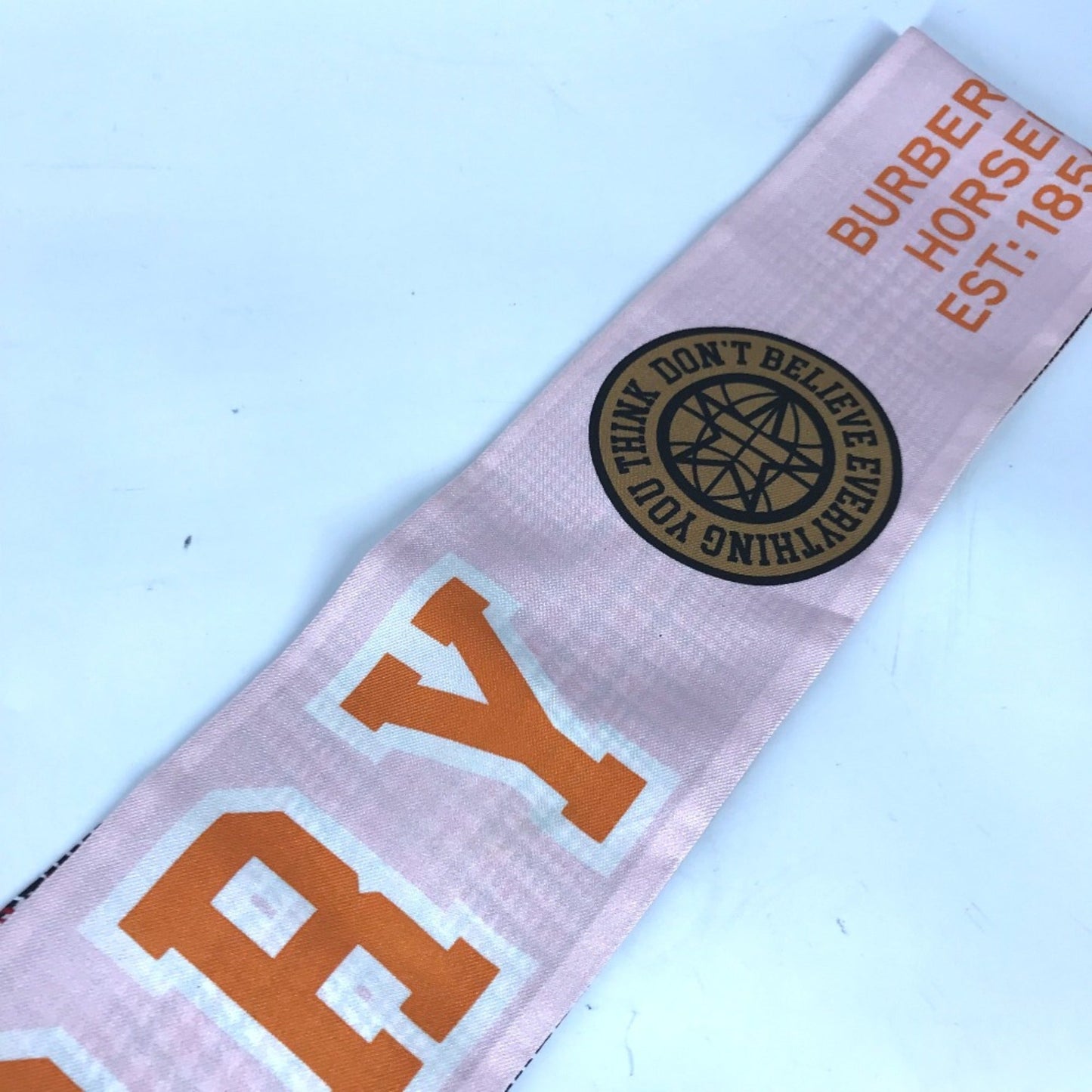 Burberry  Cloth Scarf (Pre-Owned)