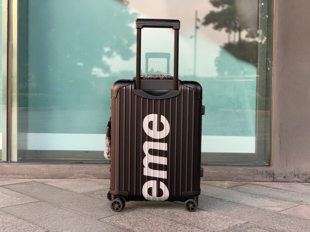 SUPREME TOPAS 45L CABIN SUITCASE