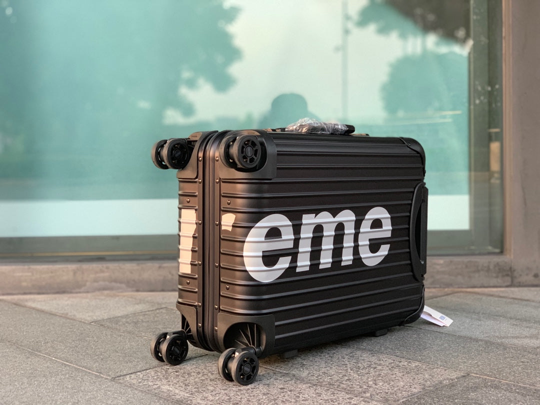 SUPREME TOPAS 45L CABIN SUITCASE
