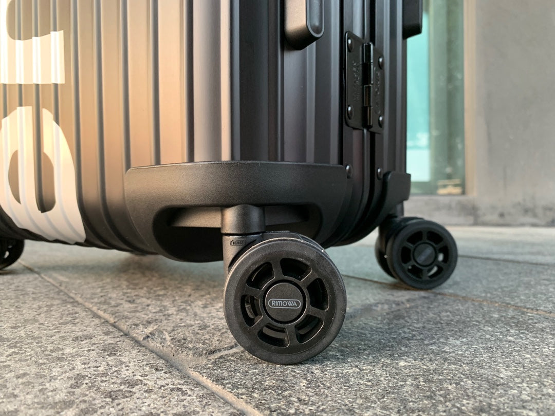 SUPREME TOPAS 45L CABIN SUITCASE