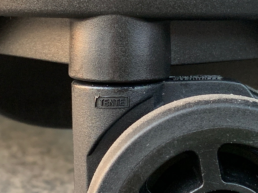 SUPREME TOPAS 45L CABIN SUITCASE