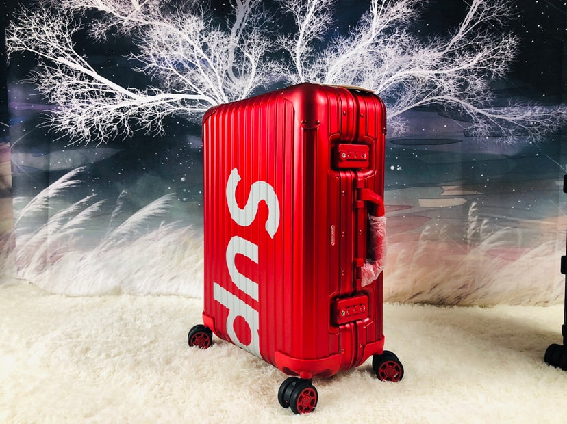SUPREME TOPAS 45L CABIN SUITCASE