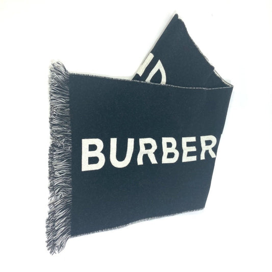 Burberry   Wool Shawl (Pre-Owned)