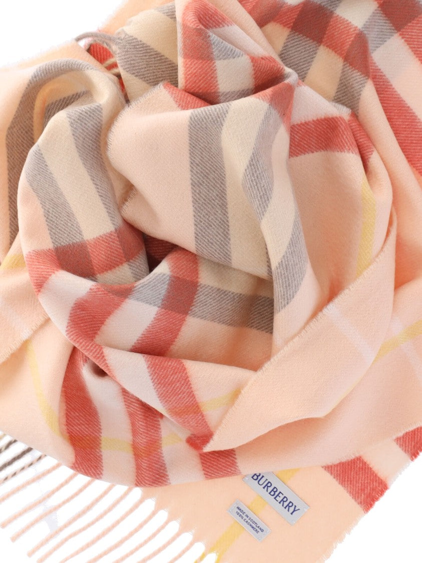Soft Woven Scarf With Plaid Pattern
