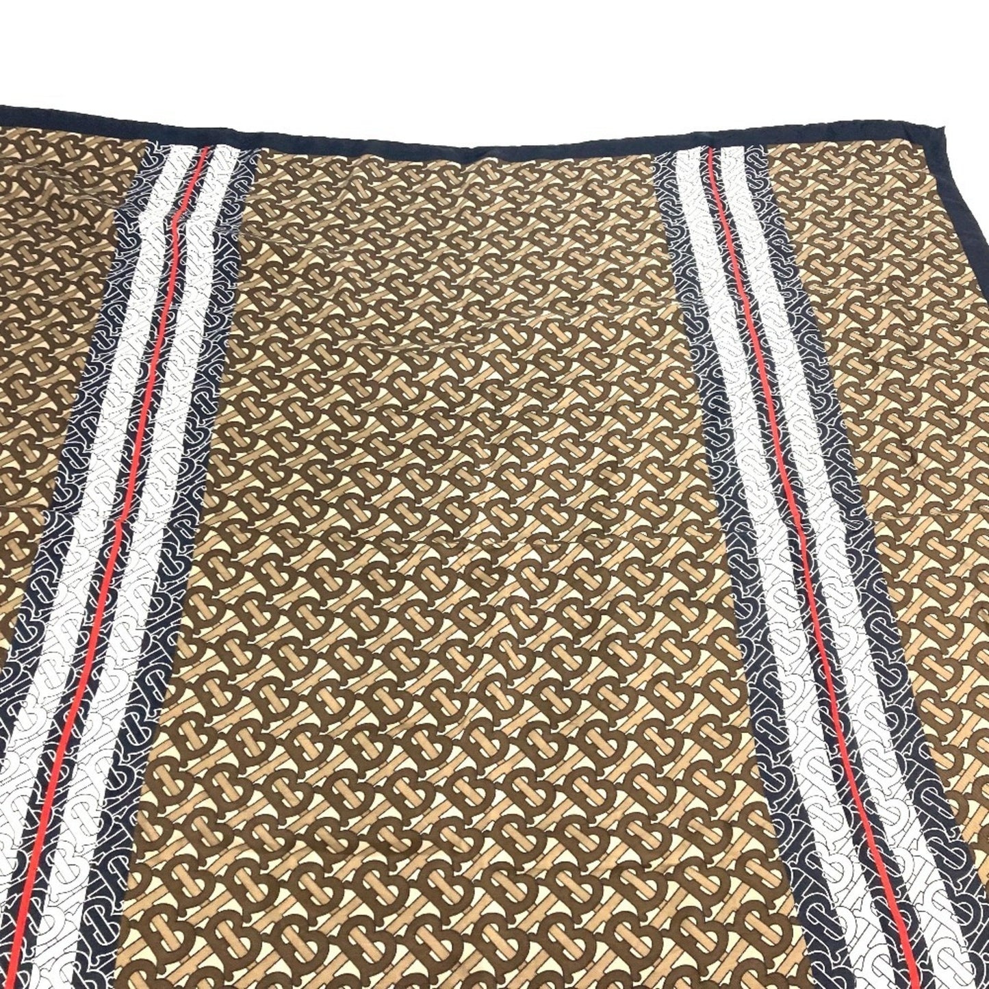 Burberry  Silk Scarf (Pre-Owned)